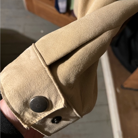 Vintage? 2001? BR suede leather jacket. Straight cut pockets w/big snaps! - Picture 5 of 16
